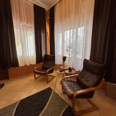 Lejlighed Monaco Novi Sad